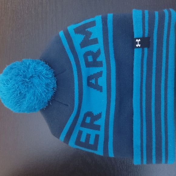 Brand new under armour womens Bennie winter hat - Picture 1 of 4